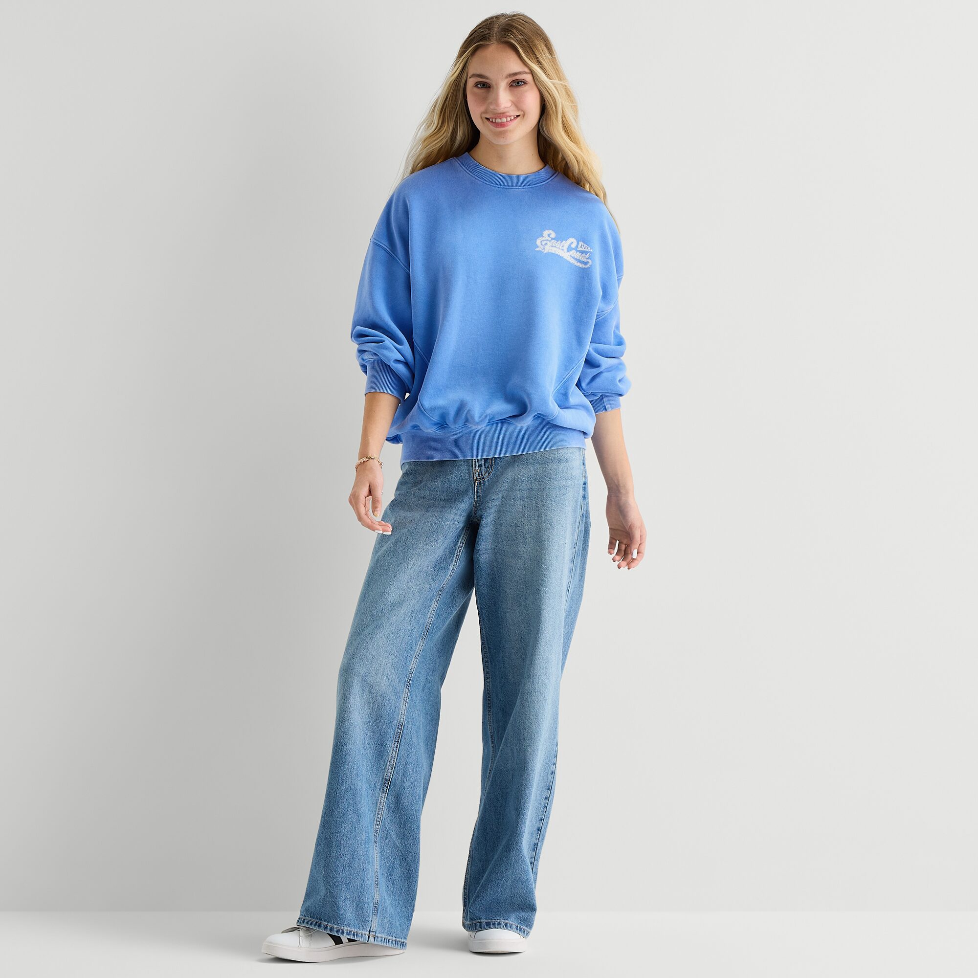 Arizona Womens Juniors Crew Neck Long Sleeve Sweatshirt