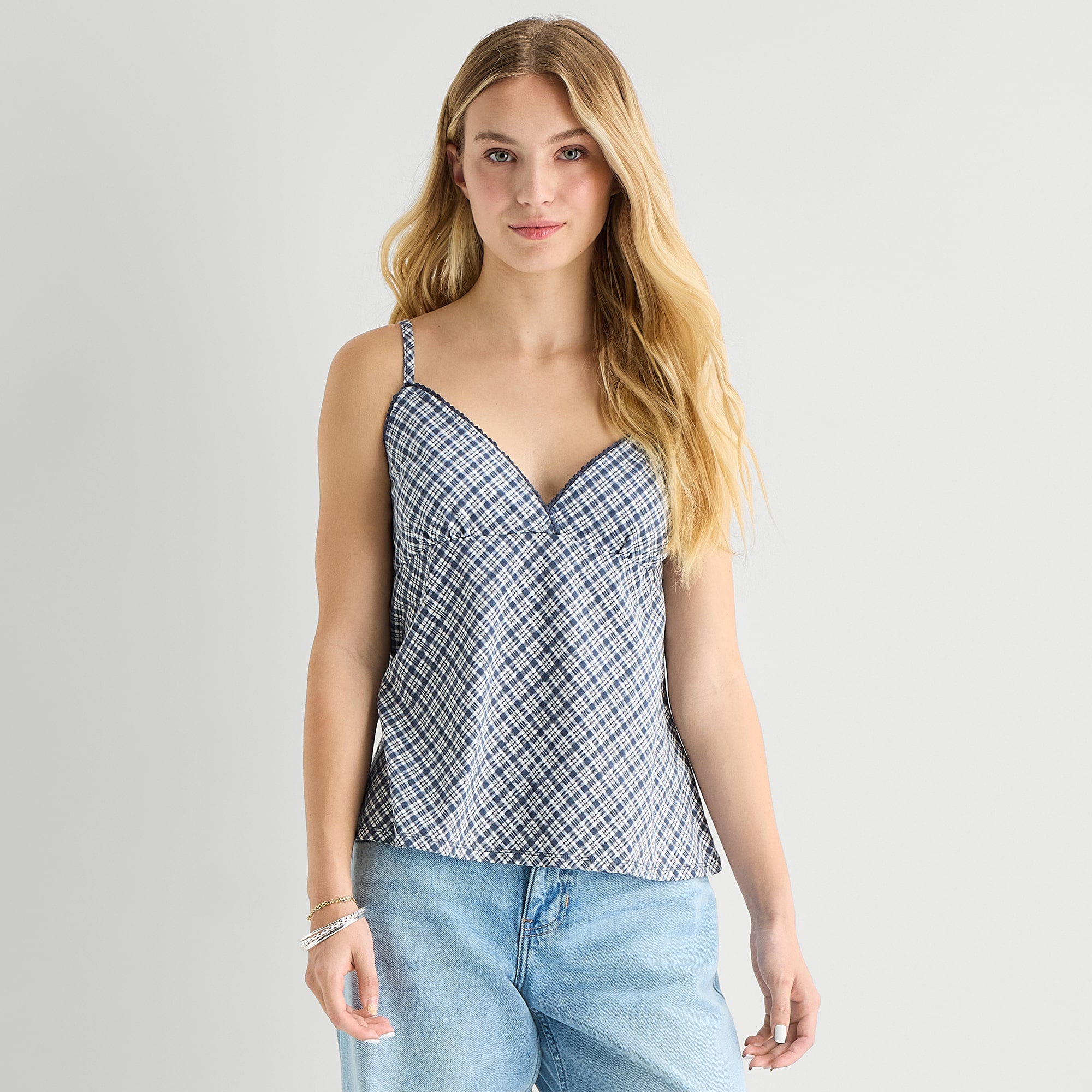 Arizona Womens Juniors Sleeveless Babydoll Top