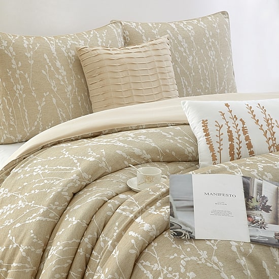 Stratford Park Lileas 6-pc. Floral Lightweight Comforter Set