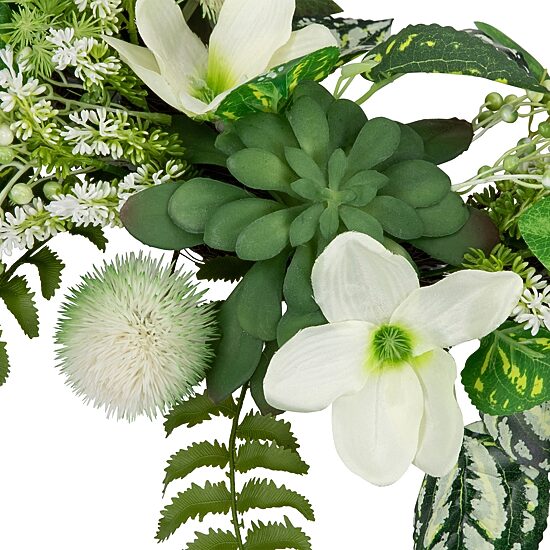 Northlight 24in Hellebores And Ivy Floral Wreath
