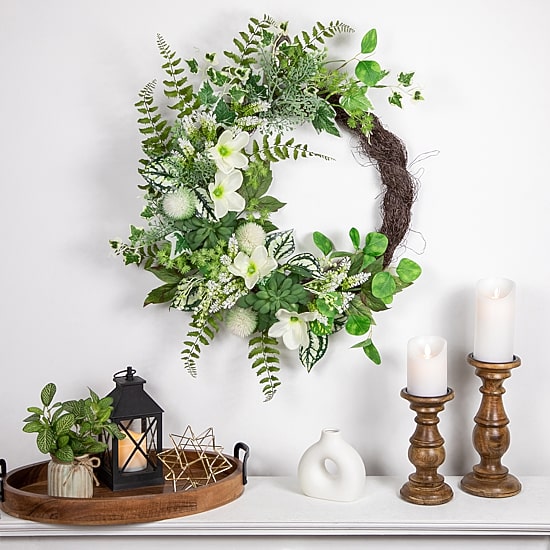 Northlight 24in Hellebores And Ivy Floral Wreath