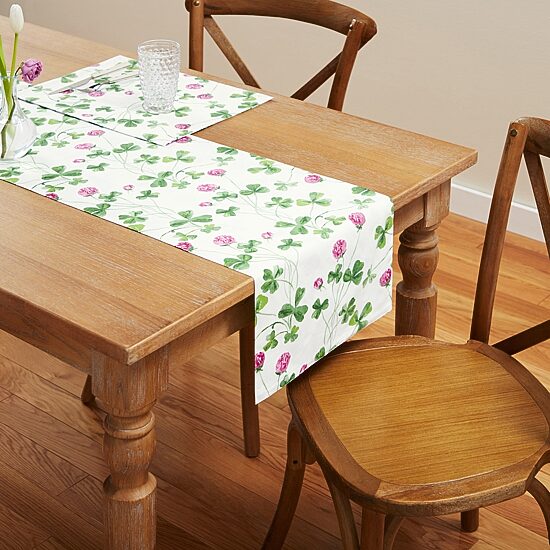 Martha Stewart Clover Meadow Single Pack Table Runner