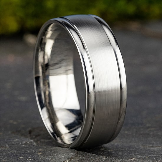  Mens 10K White Gold 8mm Band