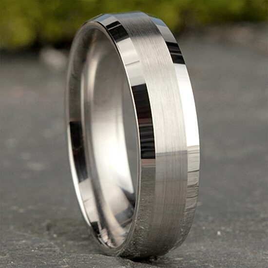 Mens Platinum 6mm Comfort-Fit Wedding Band