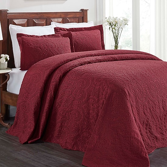 SUPERIOR® Aspen Scalloped Jacquard Floral Botanical Bedspread with Sham