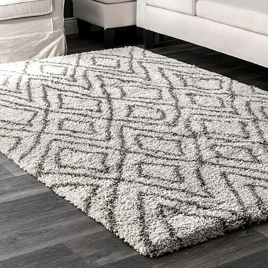 nuLoom Willette Diamond Shaggy Rectangular Rug