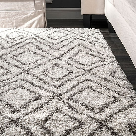 nuLoom Willette Diamond Shaggy Rectangular Rug
