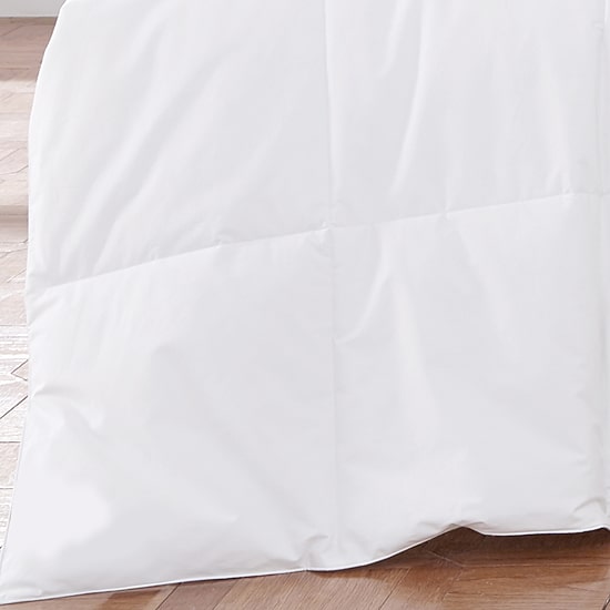 Queen Street Elegance Light Warmth White Down Comforter