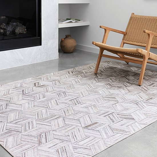 Loloi Maddox Animal Indoor Rectangular Accent Rug