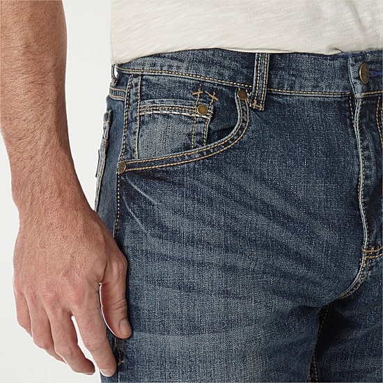 Wrangler® Retro® Mens Slim Fit Bootcut Jean