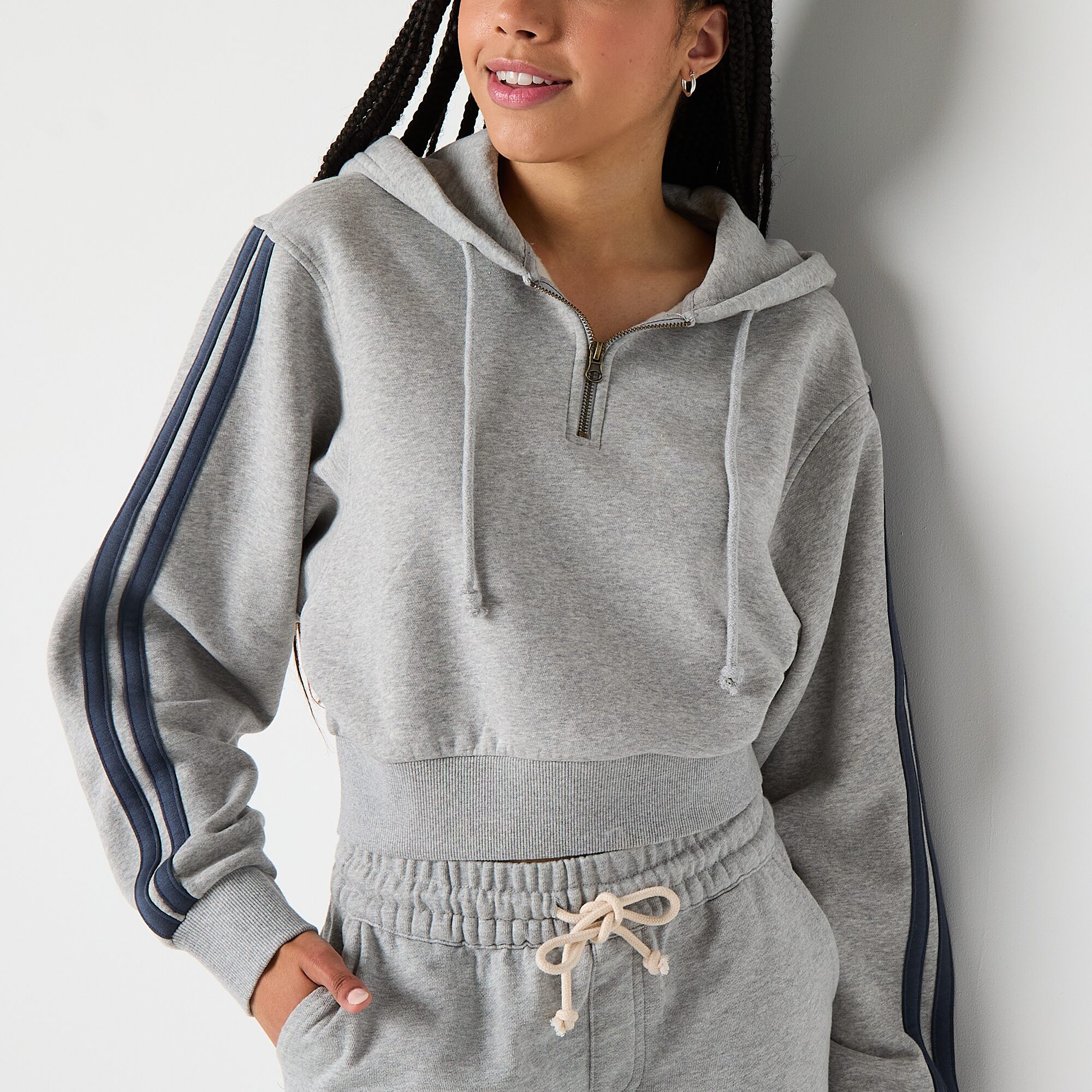 Arizona Womens Juniors Hooded Long Sleeve Sweatshirt