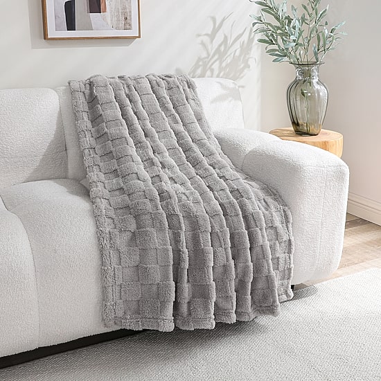 Zane Plush Throw
