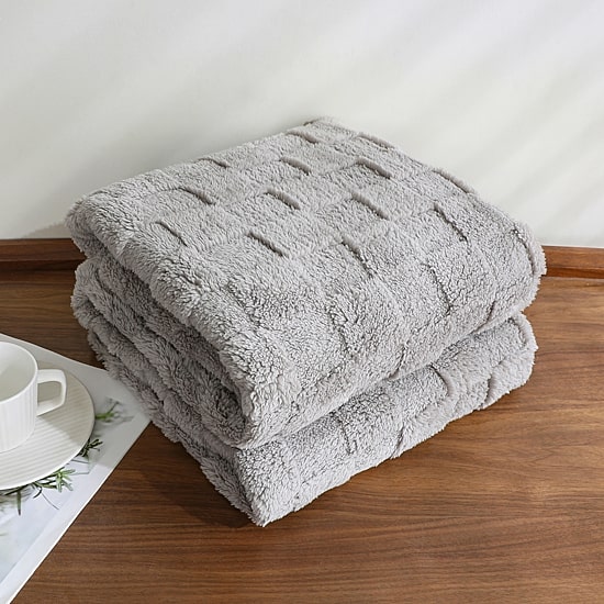 Zane Plush Throw