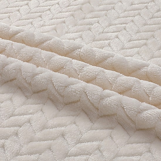  Echo Plush Throw