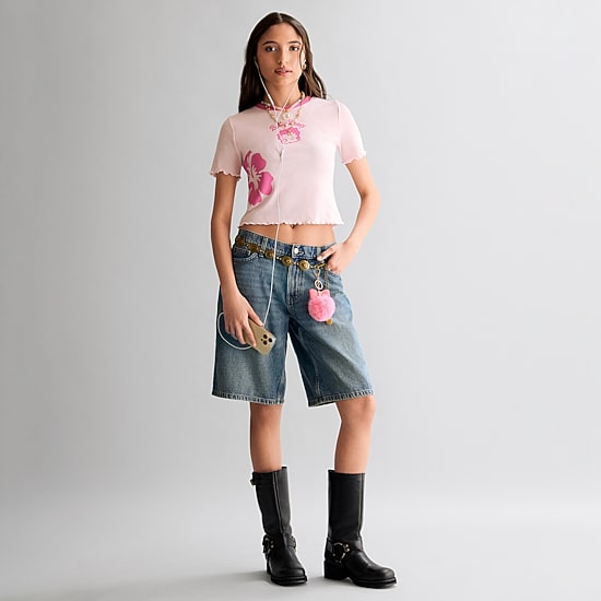 Grayson Threads, The Label Womens Juniors Crew Neck Short Sleeve Fitted Betty Boop Graphic T-Shirt