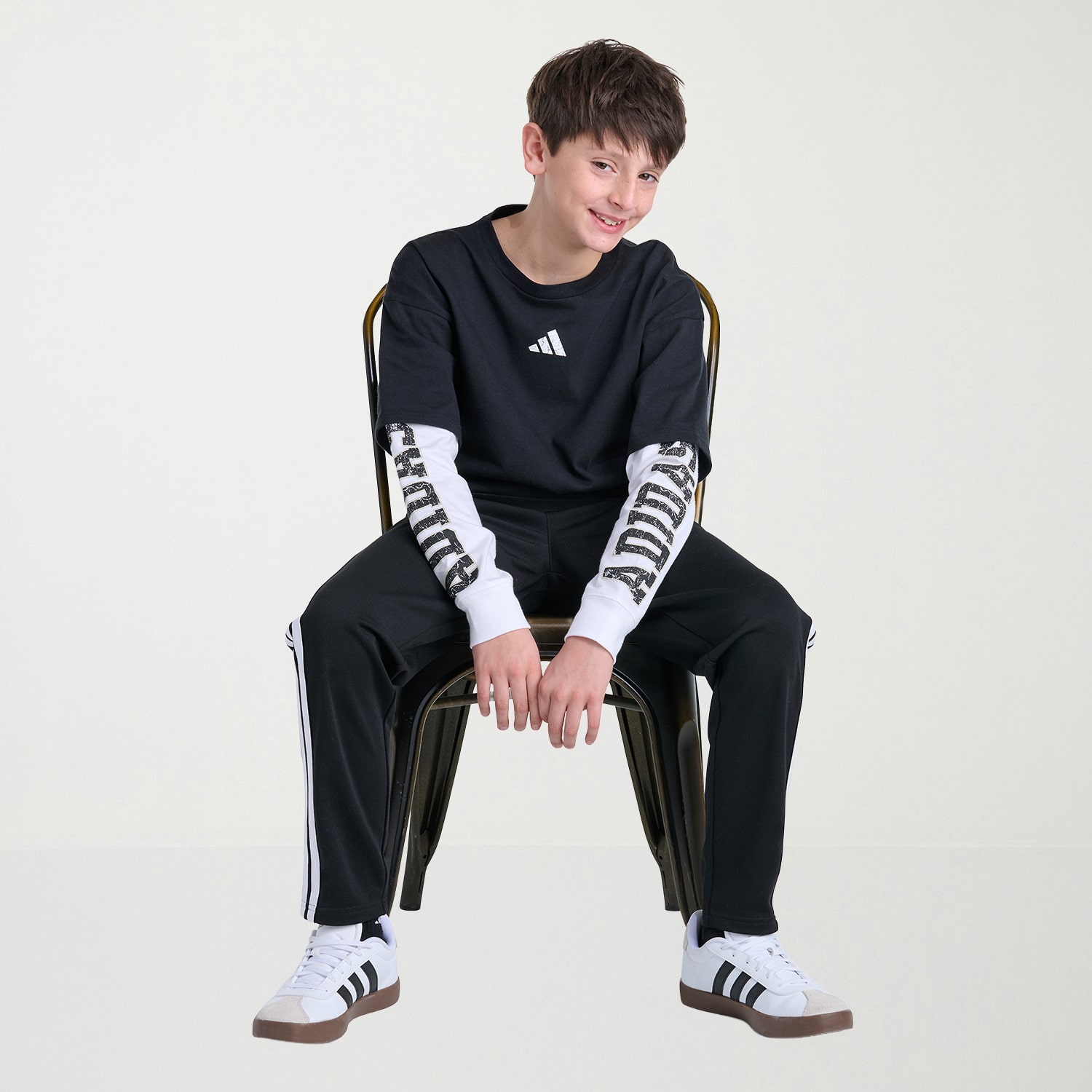 adidas Big Kid Boys Crew Neck Long Sleeve Regular Fit Graphic T-Shirt