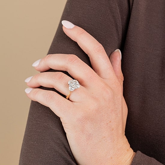 Signature By Modern Bride (F / Vs2) Womens 2 1/2 CT. T.W. Lab Grown White Diamond 10K Gold Oval 3-Stone Engagement Ring