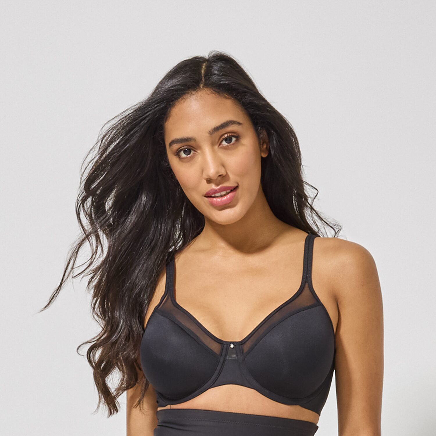 Bali One Smooth U® Ultra Light Convertible Full Coverage T-Shirt Underwire Bra 3439
