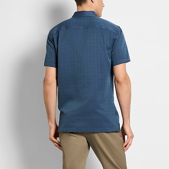 Van Heusen Weekend Mens Short Sleeve Moisture Wicking Camp Shirt