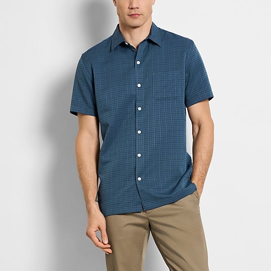 Van Heusen Weekend Mens Short Sleeve Moisture Wicking Camp Shirt