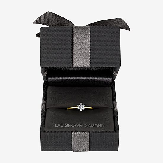 (Gh / Si2 I1) Womens 1/6 CT. T.W. Lab Grown White Diamond 10K Gold Flower Delicate Stackable Ring