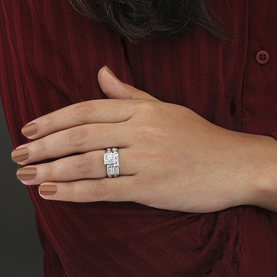 Unisex Adult 3/8 CT. T.W. Natural White Diamond 10K Gold Halo Side Stone Ring Set