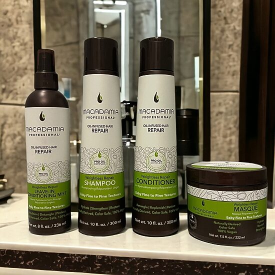Macadamia Professional Weightless Repair Shampoo 10 oz.
