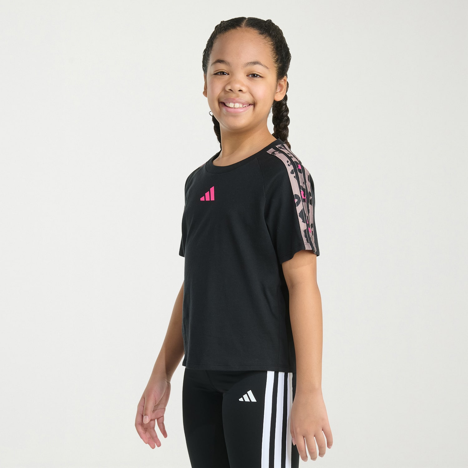 adidas Big Kid Girls Crew Neck Short Sleeve Regular Fit Graphic T-Shirt
