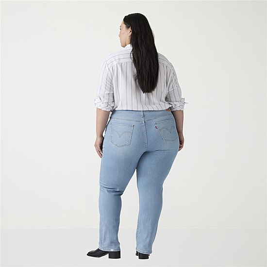 Levi's® Womens Plus Classic Straight Jean