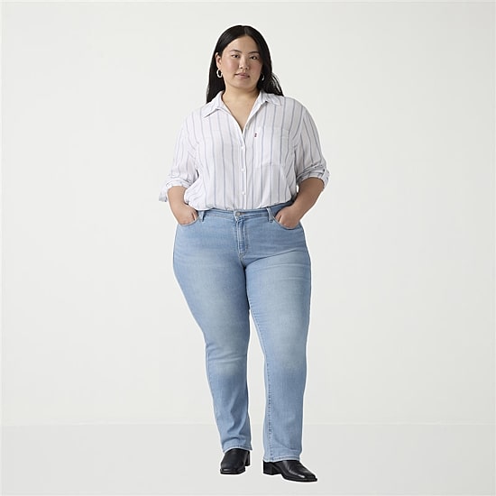 Levi's® Womens Plus Classic Straight Jean
