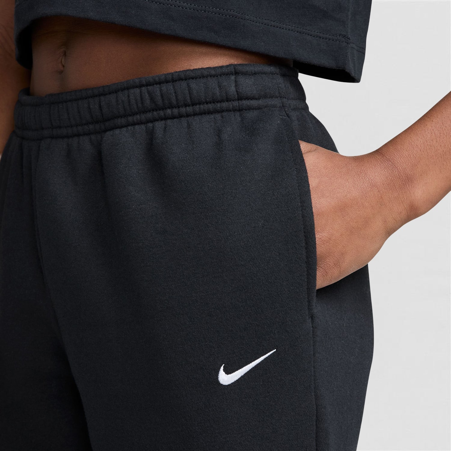Nike Girls Cuffed Regular Fit Jogger Pant