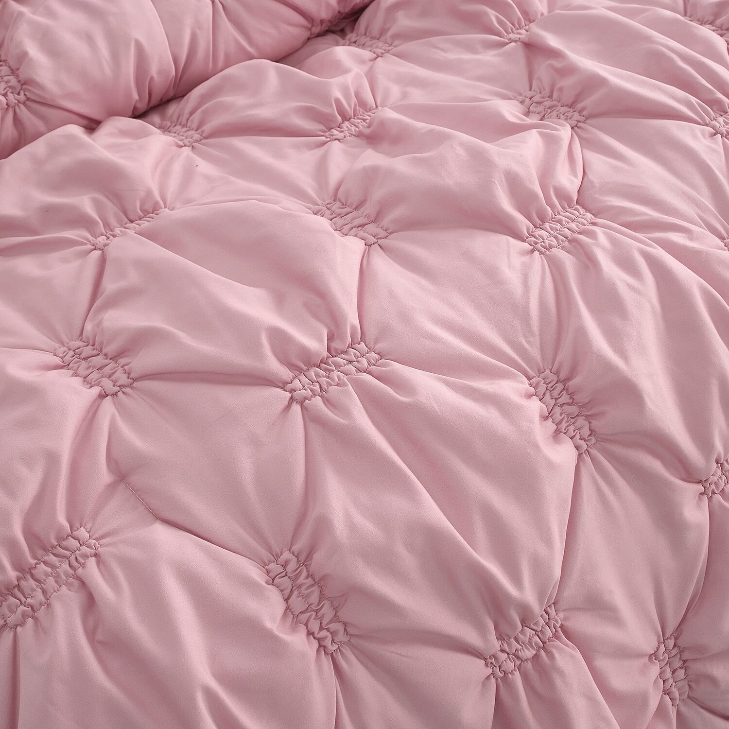 AEROPOSTALE Diamond Puff Easy Care Comforter Set