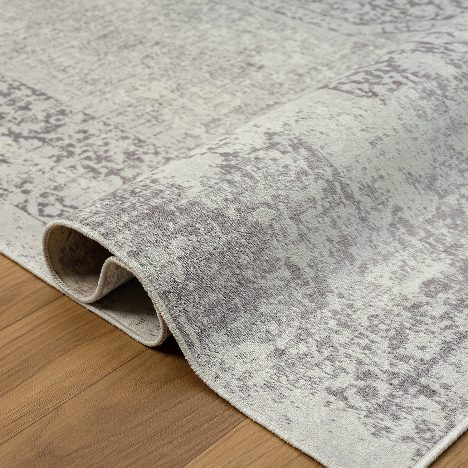 LR Home Aris Medallion Indoor Rectangular Accent Rug
