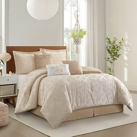 Stratford Park Kacey Leaves 7-pc. Easy Care Comforter Set