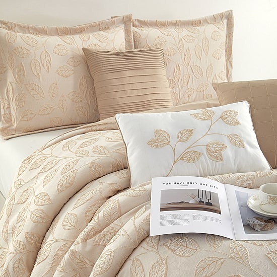 Stratford Park Kacey Leaves 7-pc. Easy Care Comforter Set