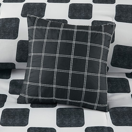 Intelligent Design Lana Checkered Midweight Comforter Set