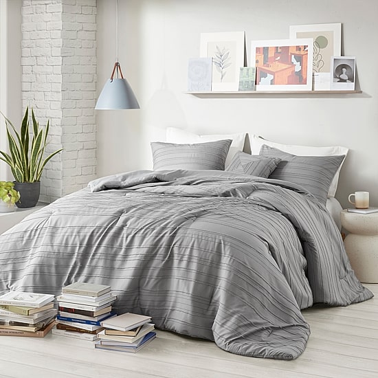 Intelligent Design Milo Jacquard Midweight Comforter Set