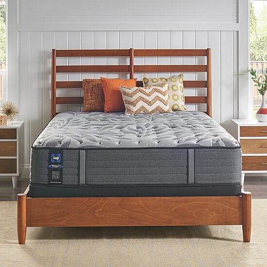 Sealy® Posturepedic Plus Porteer Medium - Mattress Only		