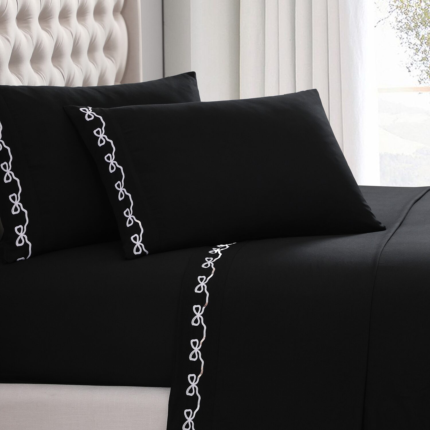 Beatrice Home Fashions Elle Décor Embroidered Sheet Set