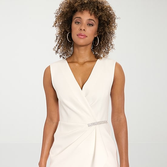 Clover And Sloane Womens V Neck Sleeveless Sheath Dress