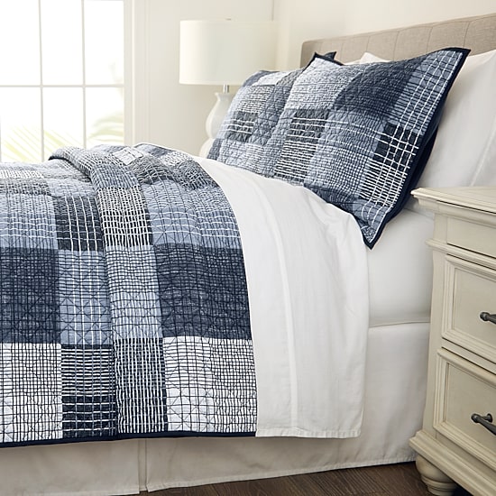 Home Expressions Xander Quilt Set