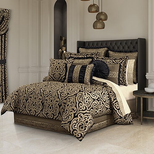Queen Street Blythe Black & Gold 4-pc. Midweight Embellished Comforter Set, One Size, Black
