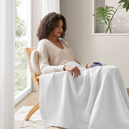 Madison Park Waffle Weave Cotton Lightweight Blanket