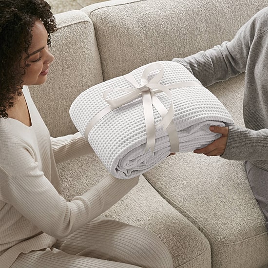 Madison Park Waffle Weave Cotton Lightweight Blanket