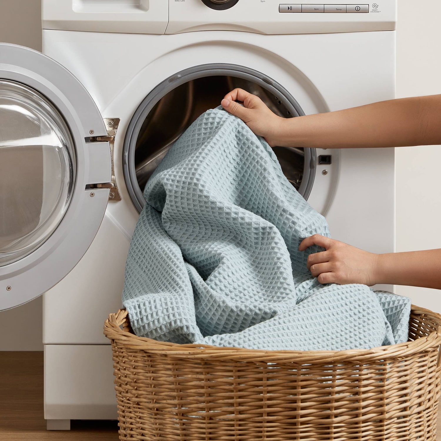 Madison Park Waffle Weave Cotton Lightweight Blanket