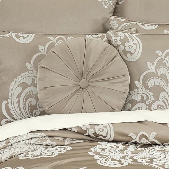 Royal Court Potenza Round Throw Pillow