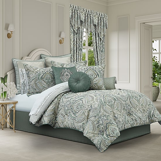 Queen Street Nicole 4-pc. Midweight Comforter Set
