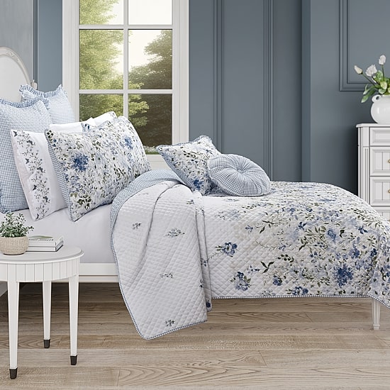 Royal Court Kourtney Quilt Set