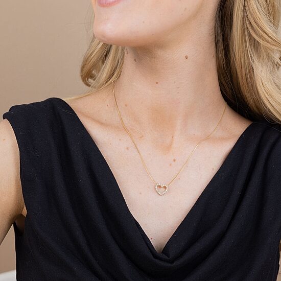 (H-I / I1) Womens 1/4 CT. T.W. Lab Grown White Diamond 10K Gold Heart 18 Inch Pendant Necklace