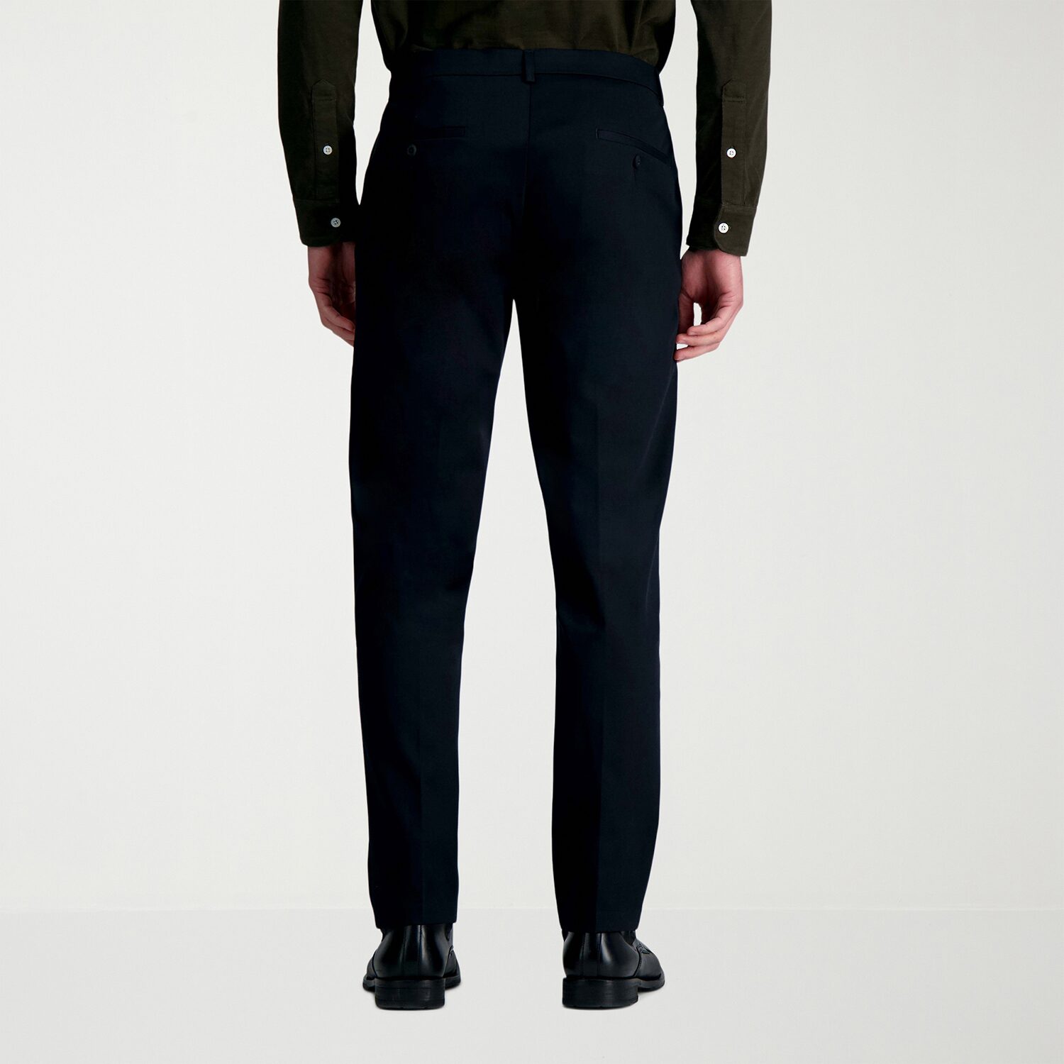 Haggar Wrinkle Free Performance Khaki Mens COMFORT WAISTBAND Straight Fit Flat Front Pant